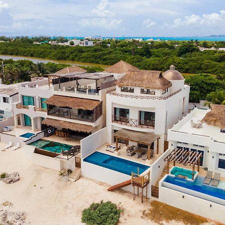 Casa Javi- Ocean Front Located Mid Isla Mujeres Villa Bagian luar foto