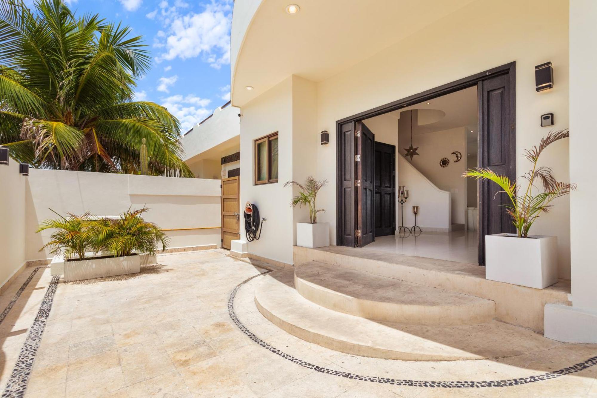 Casa Javi- Ocean Front Located Mid Isla Mujeres Villa Bagian luar foto