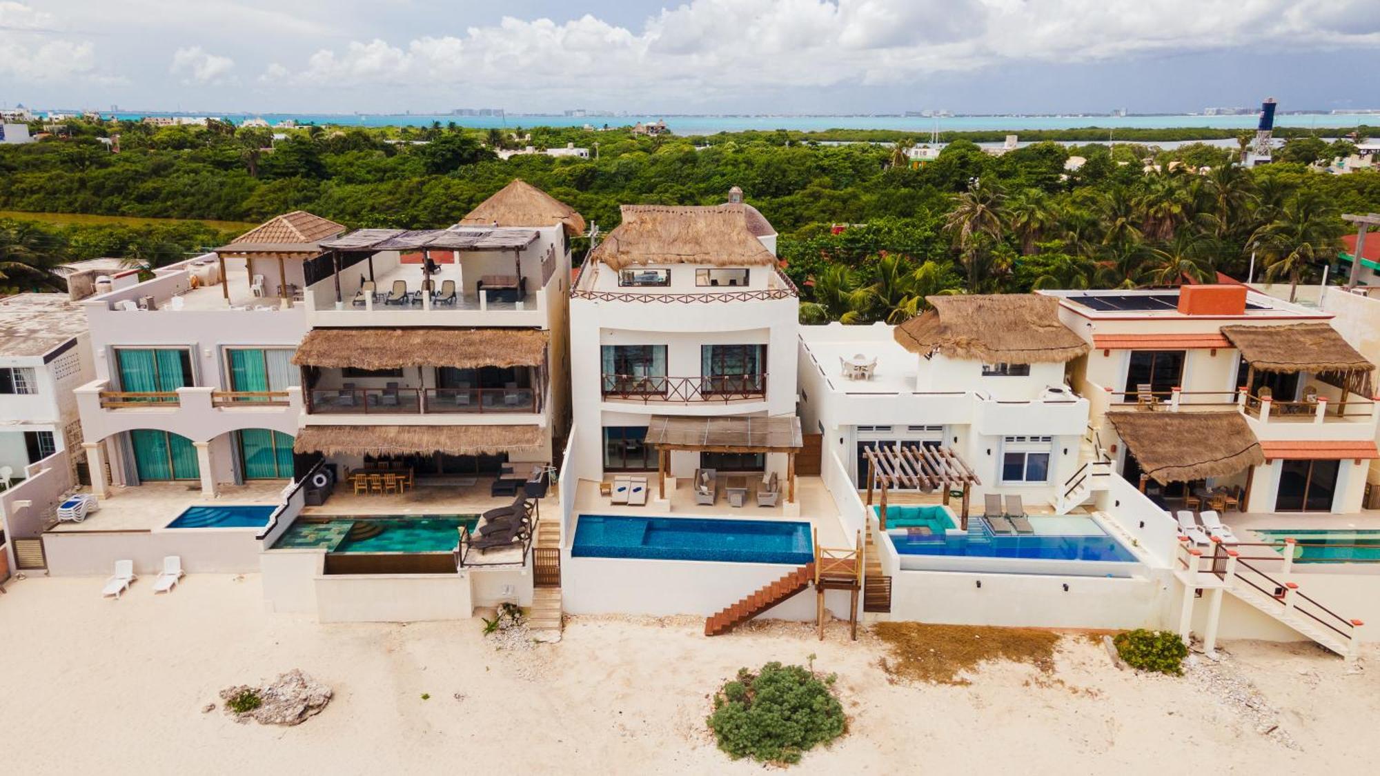 Casa Javi- Ocean Front Located Mid Isla Mujeres Villa Bagian luar foto