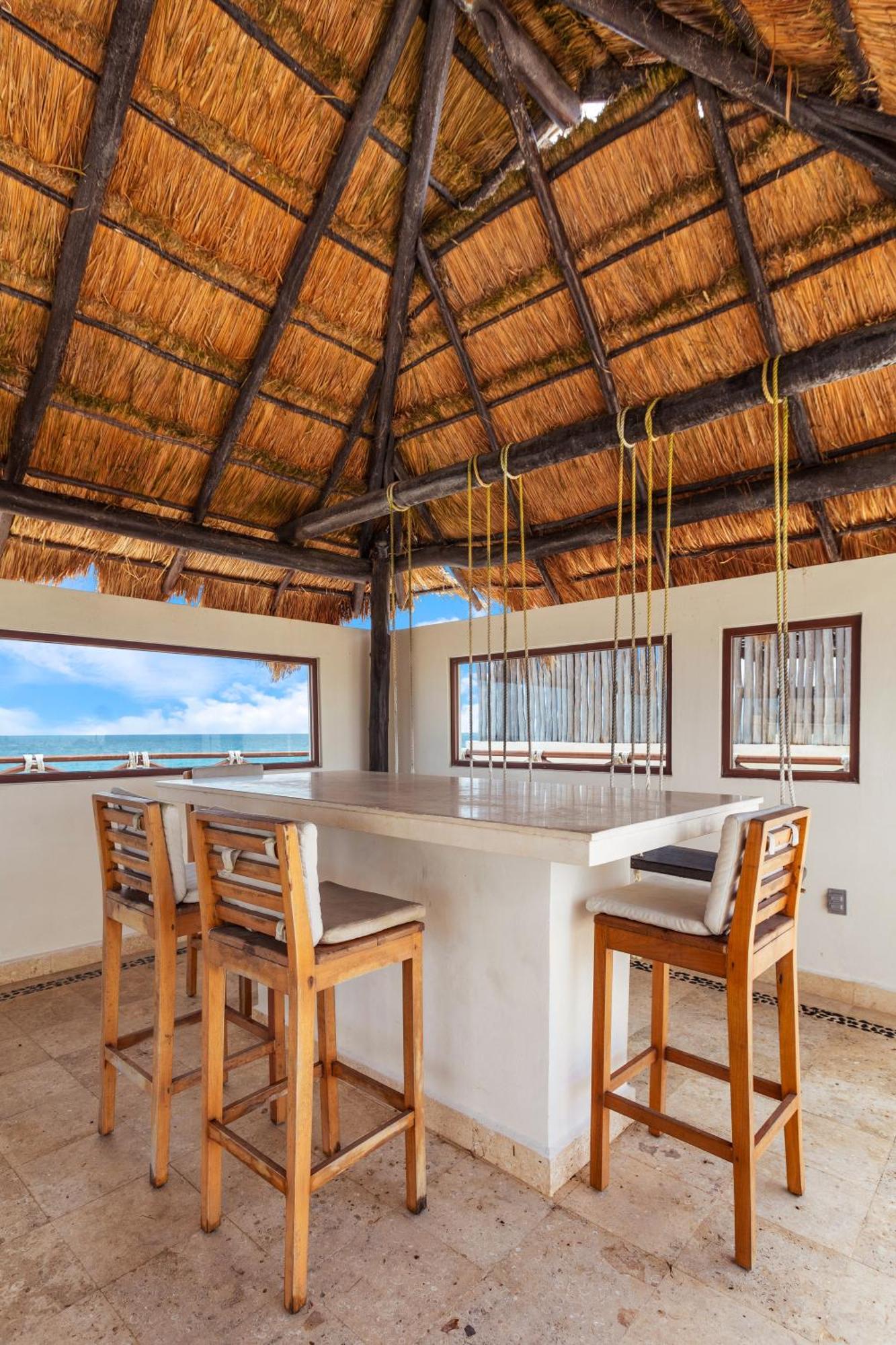 Casa Javi- Ocean Front Located Mid Isla Mujeres Villa Bagian luar foto